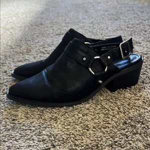 Urban Outfitters Black Pointed Slingback Mules with Buckle